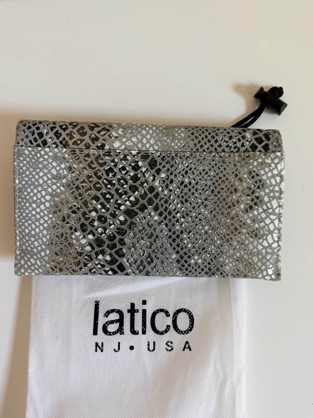Latico Metallic Snake-Print ELOISE Leather Wallet - COBRA - Picture 2 of 6